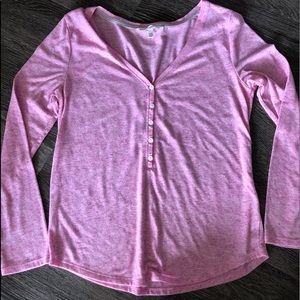 Long sleeve shirt with buttons